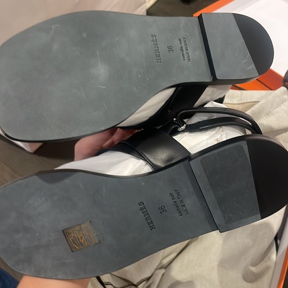 Hermes NIB Ines black sandal Kelly buckle lock 36 6 - Picture 4 of 4